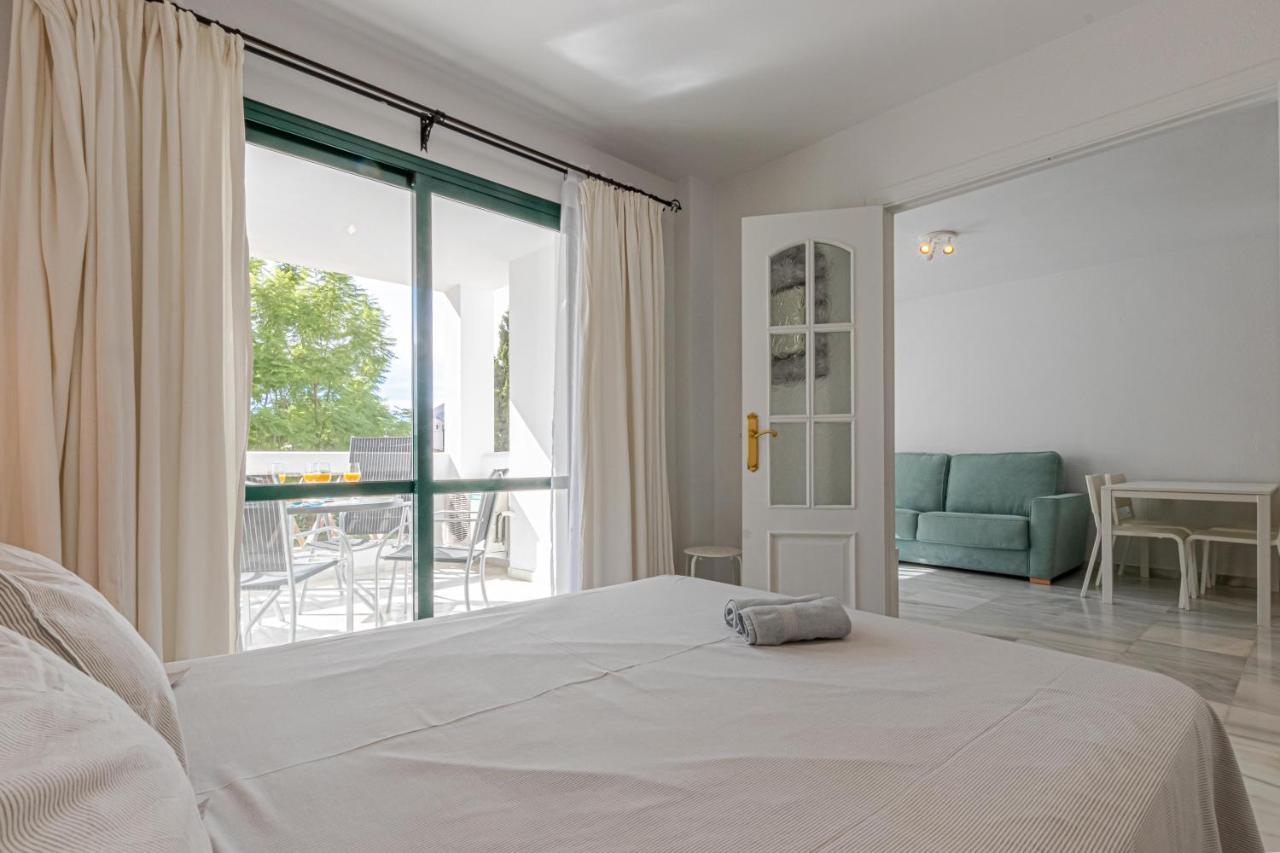797 Holiday Rentals - Apartamento Frente Al Parque La Paloma Con Piscina Benalmádena Kültér fotó