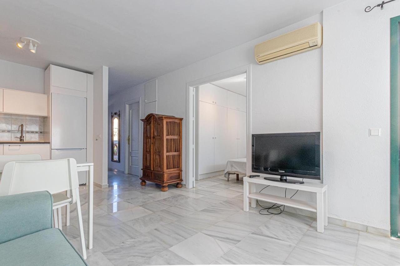 797 Holiday Rentals - Apartamento Frente Al Parque La Paloma Con Piscina Benalmádena Kültér fotó